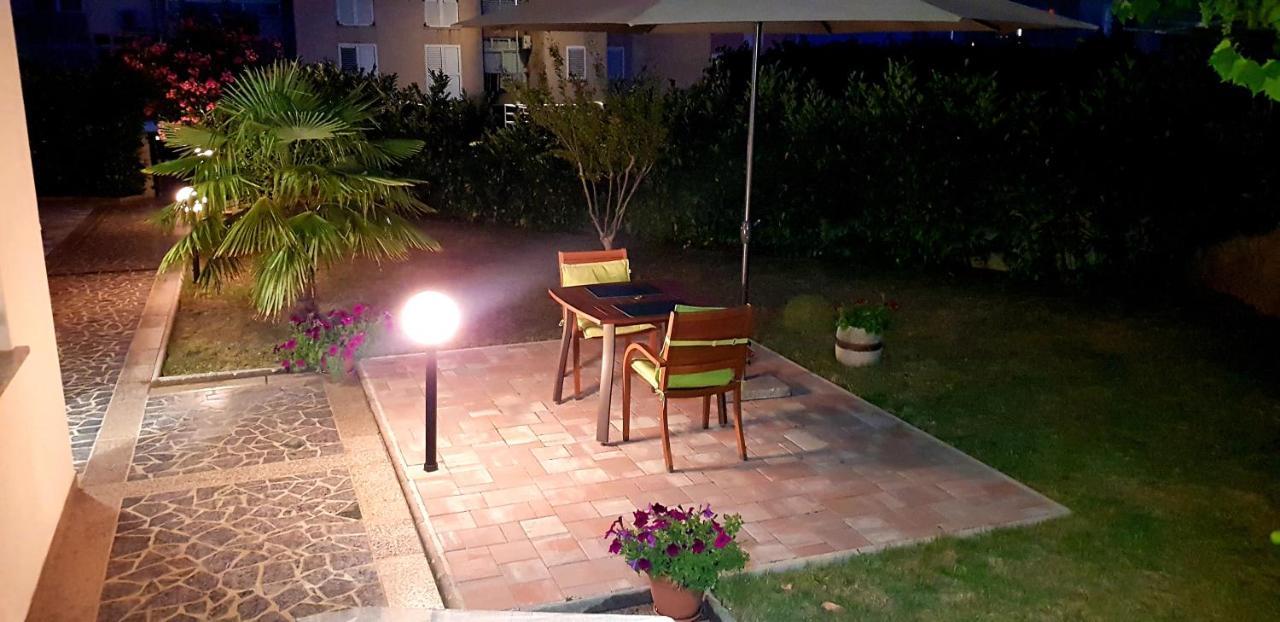 Apartmani Assa Krk Đảo Krk Ngoại thất bức ảnh